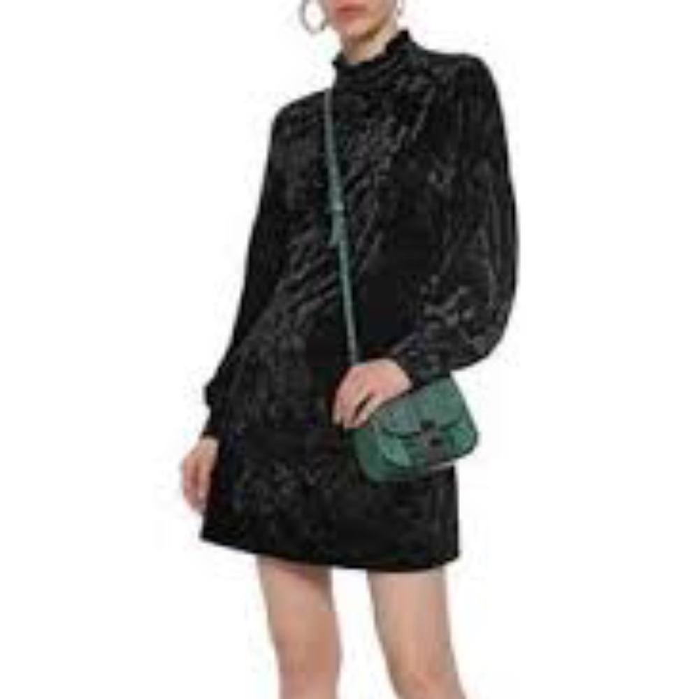 ❌SOLD❌NWT DEREK LAM 10 Crosby Holiday Velvet Dress